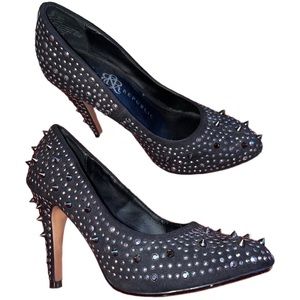 Rock & Republic Black Ayana Spike Silver Studded Pumps — Size 6
